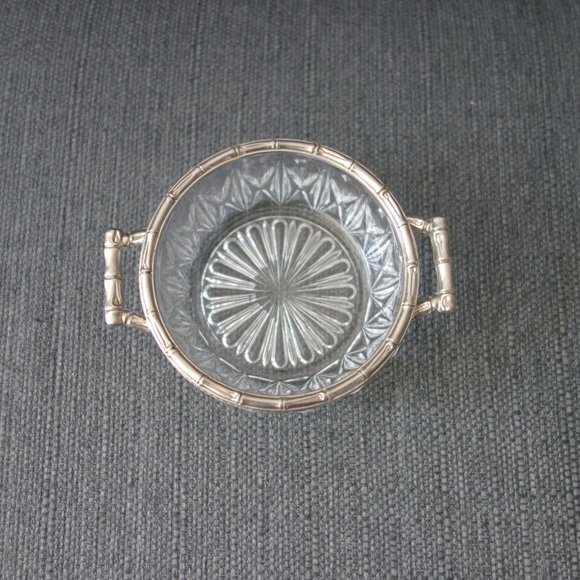 Vintage Fancy Bowl with Metal and Handles - Picture 4 of 10